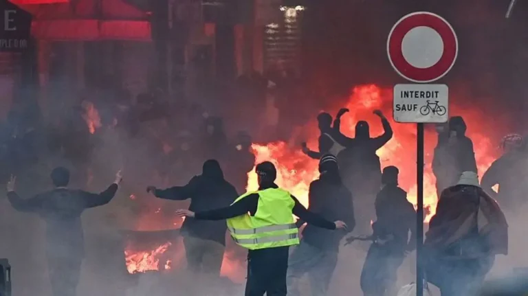france violence