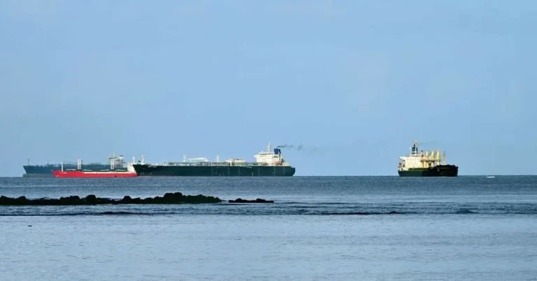 ships iran